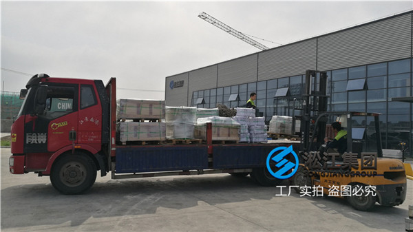 上海卡箍橡胶接头DN125/DN150沙粒介质垂直安装